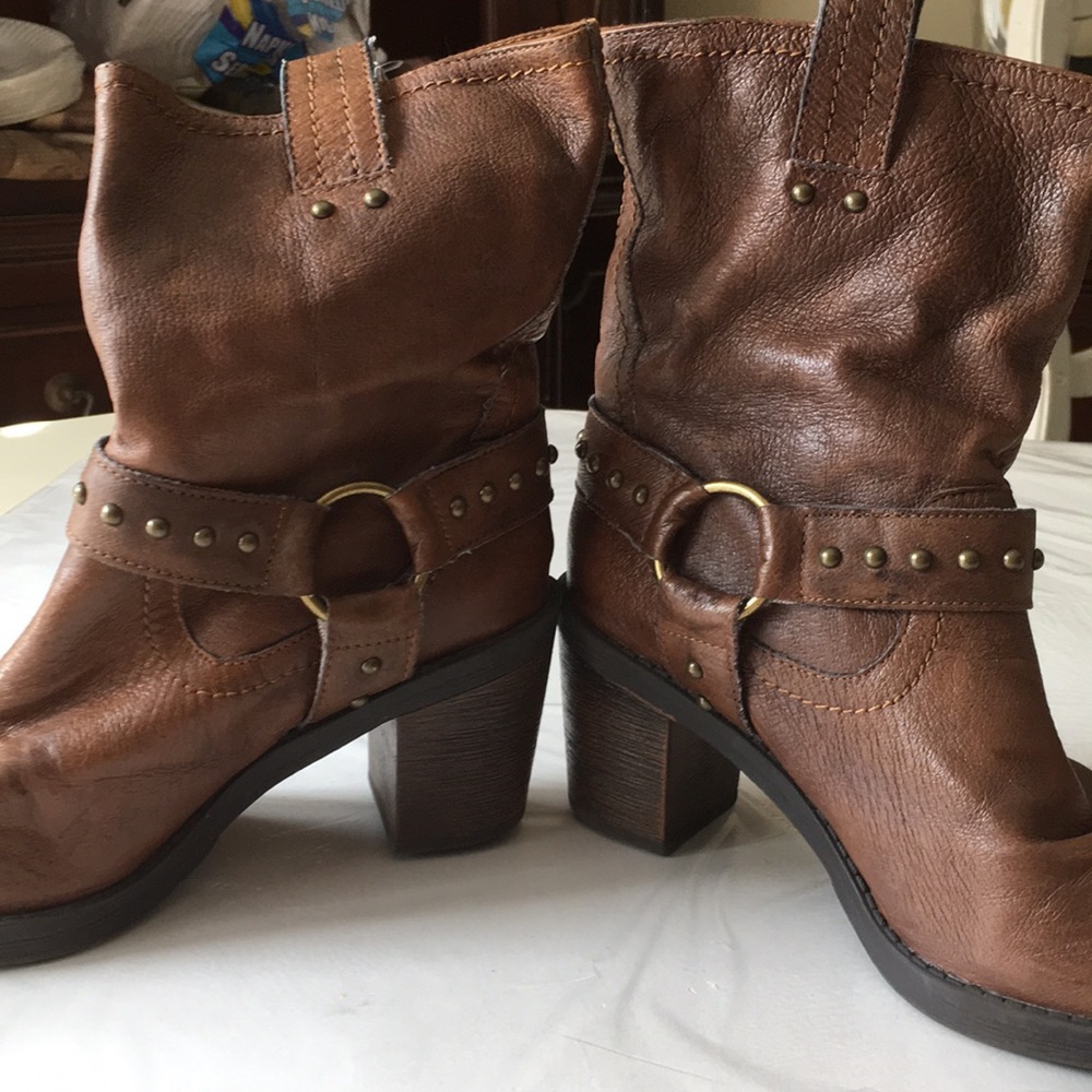 Nine West cowboy boots brown size 6